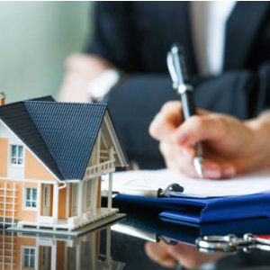 Traspasos de inmuebles y vehículos